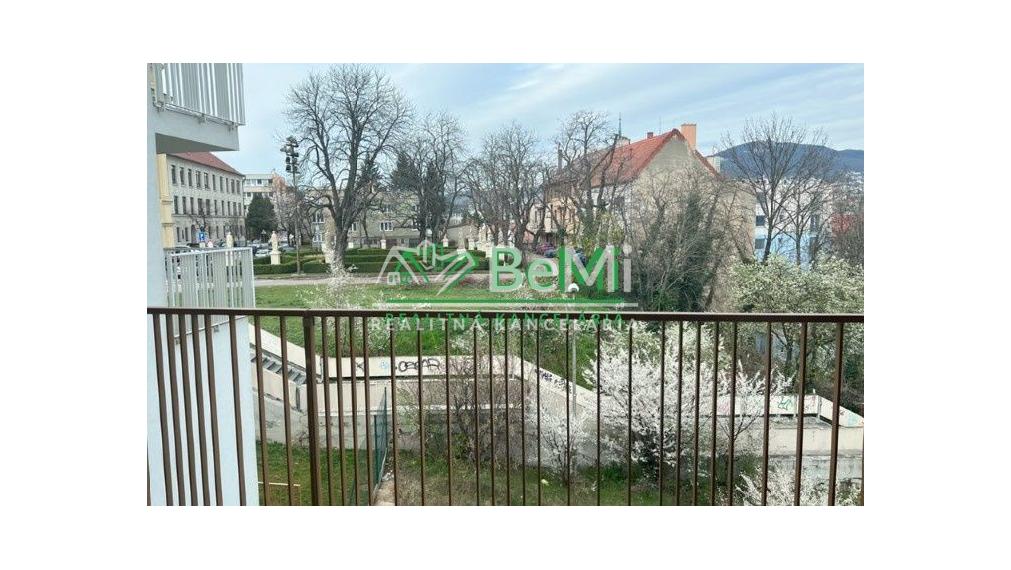 Luxusný 3-izbový byt s parkovacím miestom v srdci Nitry – Orbis Premium