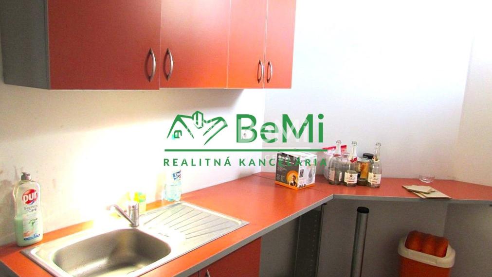 Prenájom, komerčný priestor - Zlaté Moravce (1201-26-AFI)