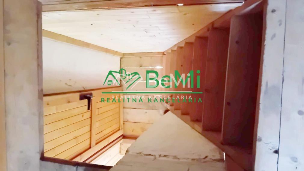 Predaj viničného domu s vinohradom - Čaka (042-12-HEKA)