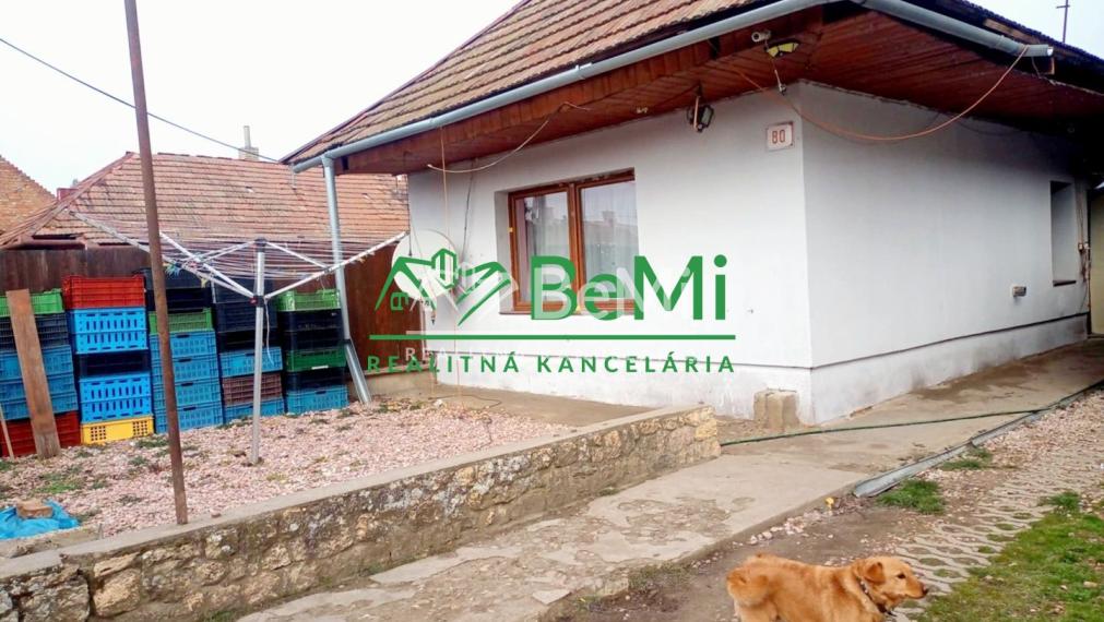 Predaj štvorizbového rodinného domu - Tekovské Lužany (043-12-HEKA)