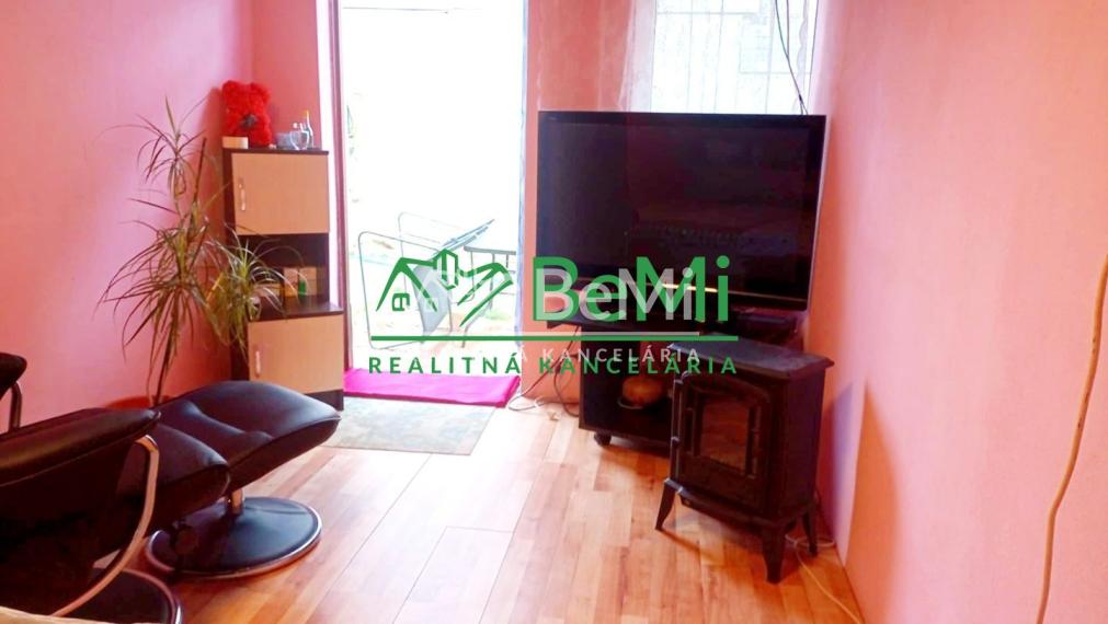 Predaj štvorizbového rodinného domu - Tekovské Lužany (043-12-HEKA)