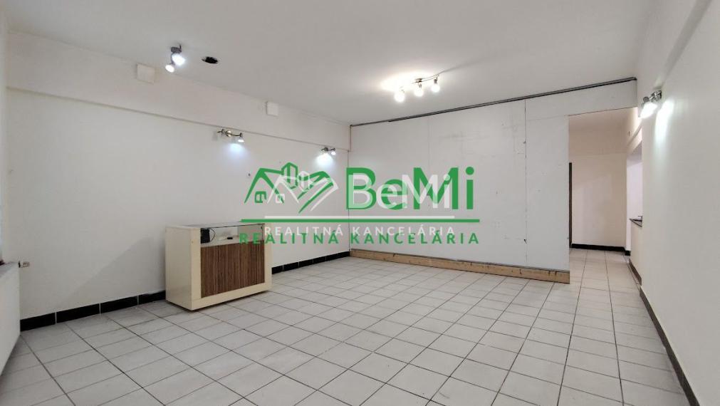 Obchodné priestory na prenájom - Levice (011-25-MIVYa)