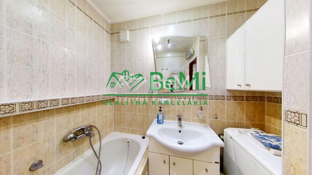 Prenájom 4 izbového bytu Michalovce