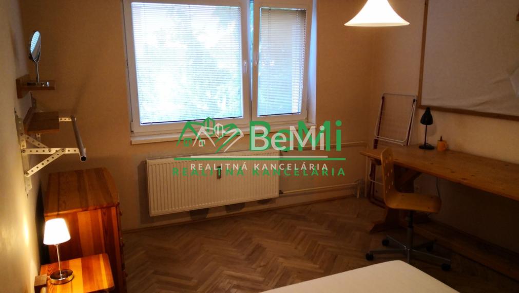 Predaj  3 izbový byt - Kalná nad Hronom (073-113-MIJK)