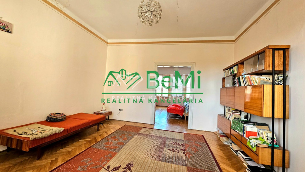 RODINNÁ VILA V CENTRE RIMAVSKEJ SOBOTY -EXKLUZÍVNE NA PREDAJ