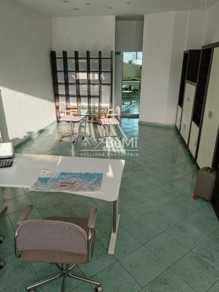 PREDAJ -VÝROBNÁ HALA SO SKLADOVÝMI PRIESTORMI ID 029-18-FIJAa