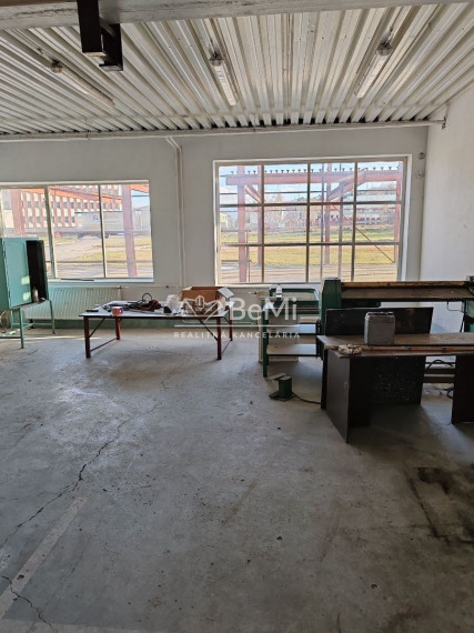 PREDAJ -VÝROBNÁ HALA SO SKLADOVÝMI PRIESTORMI ID 030-18-FIJAa