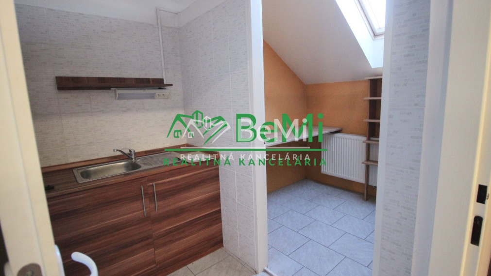 Objekt na podnikanie a bývanie Spišské Vlachy ID:007-12-TECU