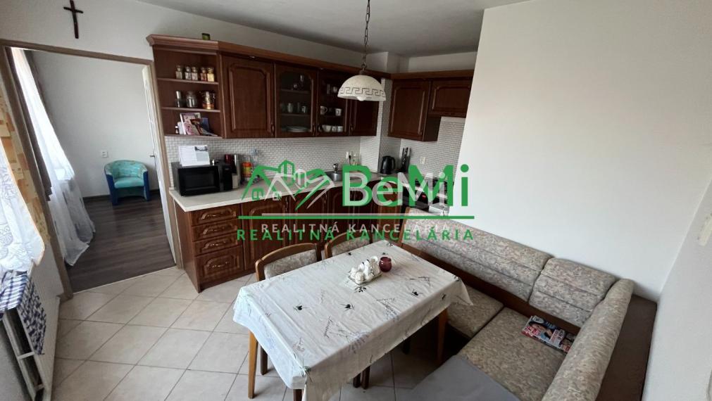 Na predaj RD N. Blatnica 103-12-ROCHa