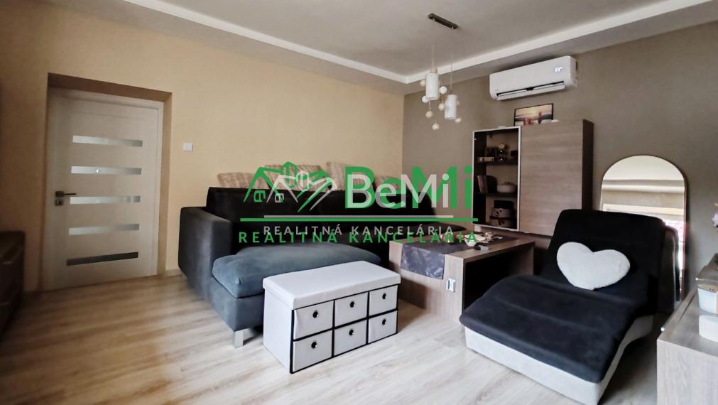 2 domy v Abaújvár s veľkým pozemkom