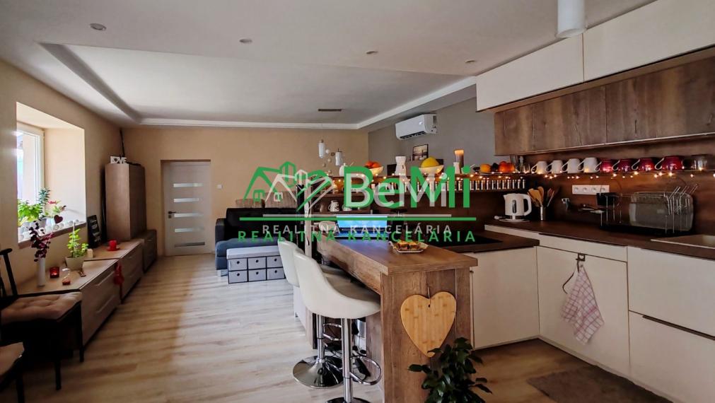 2 domy v Abaújvár s veľkým pozemkom