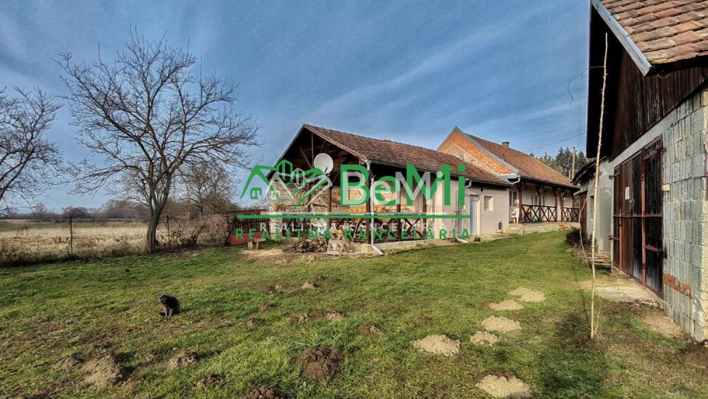 2 domy v Abaújvár s veľkým pozemkom
