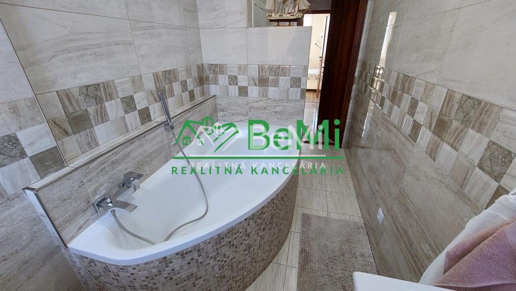 Na predaj zrekonštruovaný 2 izbový byt v meste Piešťany