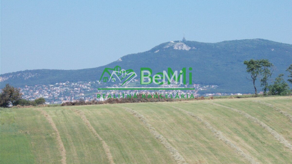 Pozemok 1 686 m2 Nitra Janíkovce všetky IS  ID 545-14-MIG