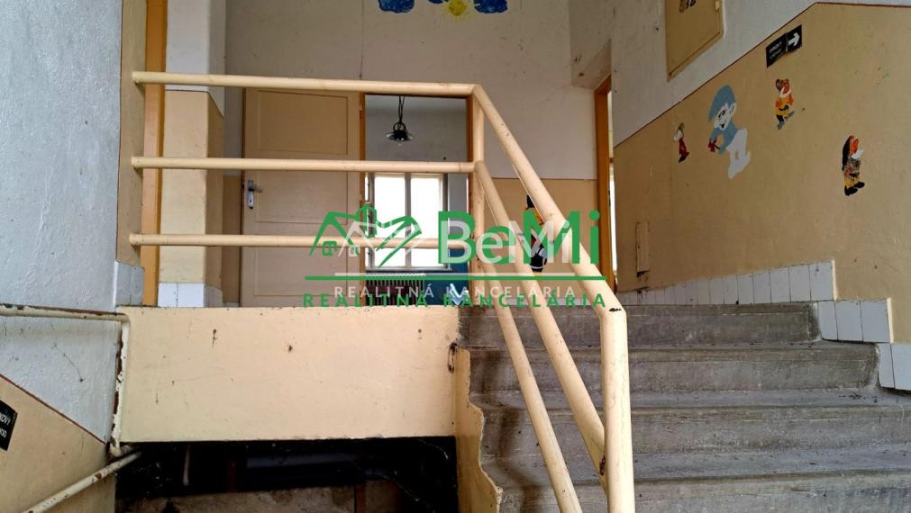 Rodinný dom Kostoľany pod Tribečom (002-12-VLAS)