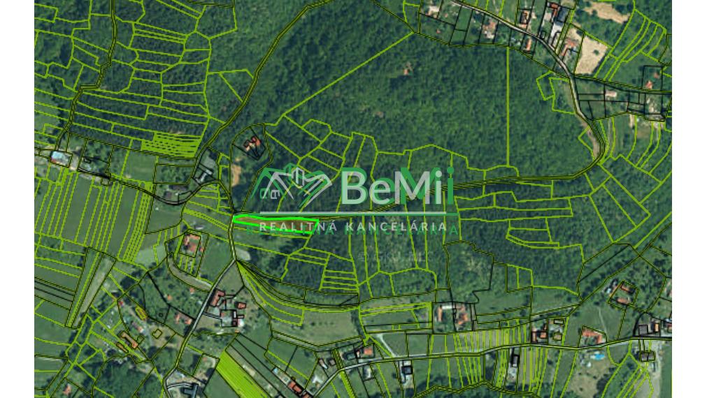 Pozemok pod lesom 1748 m2, Skliarovo