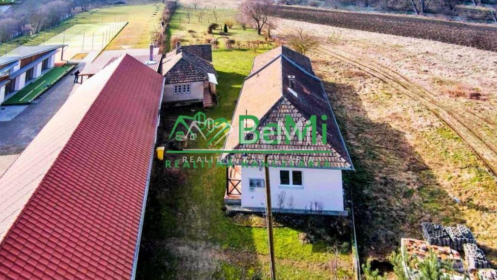 2 domy v Abaújvár s veľkým pozemkom