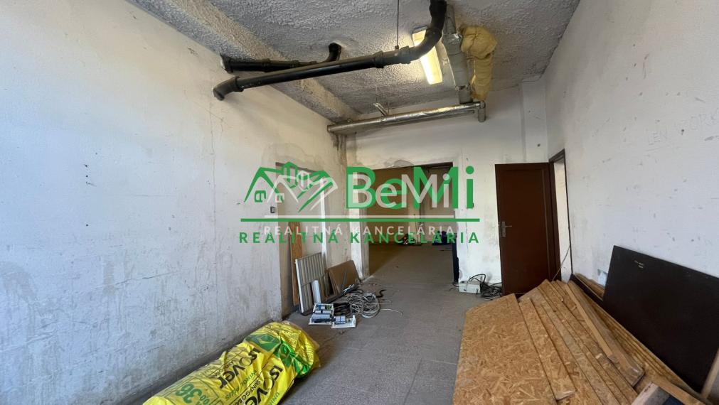 Prenájom, skladové priestory  60m2  Banská Bystrica-Sásová