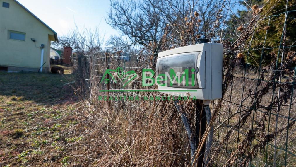 Predaj záhradná chatka, Nové Mesto nad Váhom, 395 m2