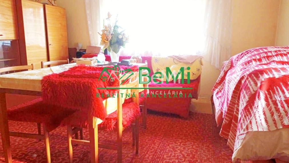 Predaj dvojgeneračného rodinného domu - Sazdice( 018-12-HEKA)