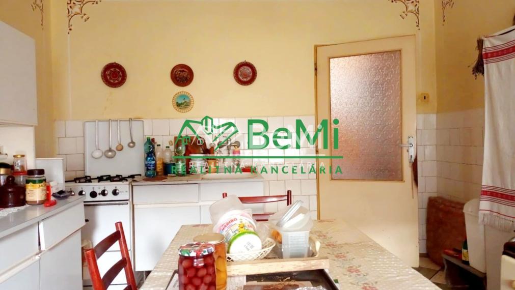 Predaj dvojgeneračného rodinného domu - Sazdice( 018-12-HEKA)