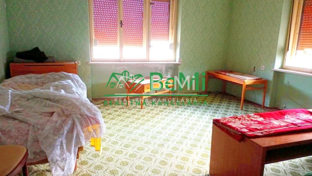 Predaj dvojgeneračného rodinného domu - Sazdice( 018-12-HEKA)