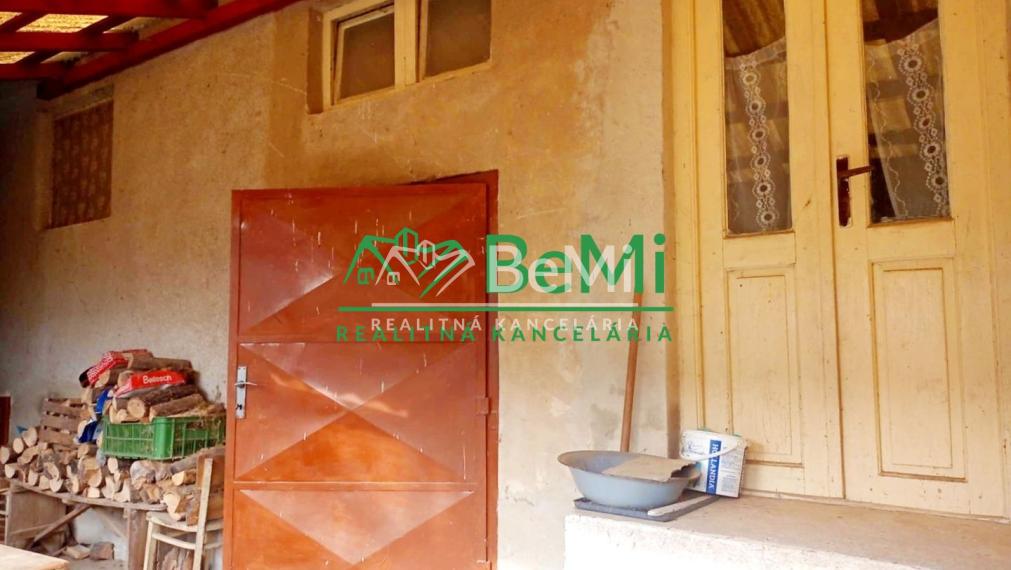 Predaj dvojgeneračného rodinného domu - Sazdice( 018-12-HEKA)