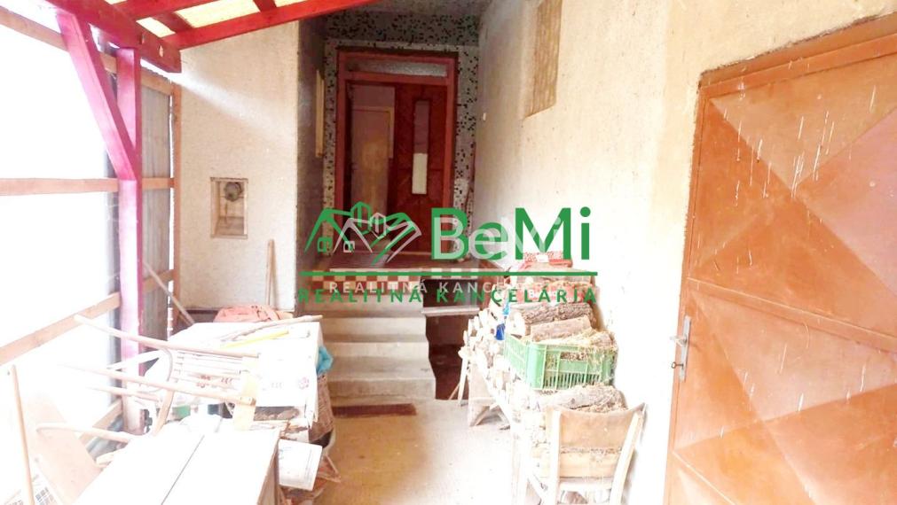 Predaj dvojgeneračného rodinného domu - Sazdice( 018-12-HEKA)