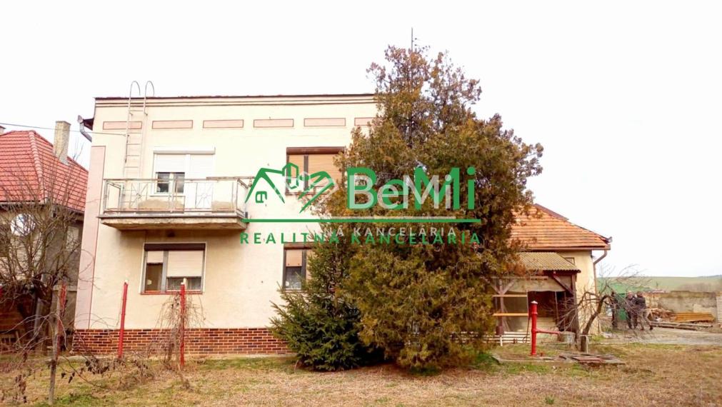 Predaj dvojgeneračného rodinného domu - Sazdice( 018-12-HEKA)