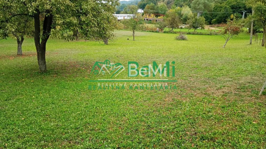 Stavebný pozemok vo Vyšnom Kručove na predaj