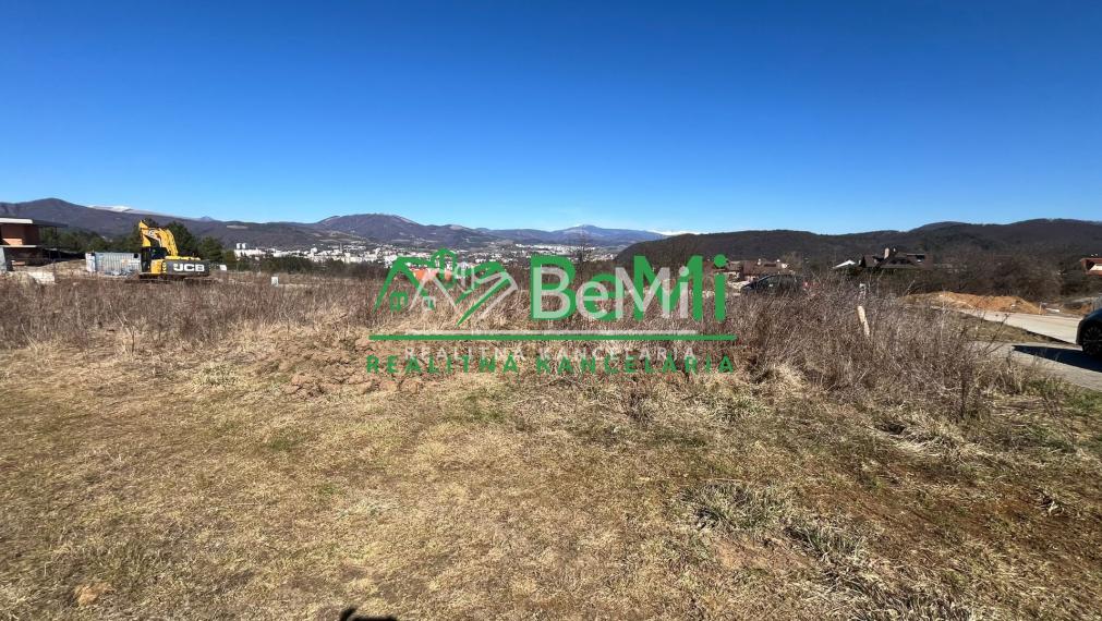 Stavebný pozemok 1208 m2, výhľad na mesto, Banská Bystrica
