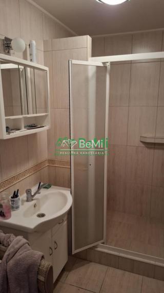 Predaj, 2 izbový zrekonštruovaný byt- Šahy (035-112-PEKR)