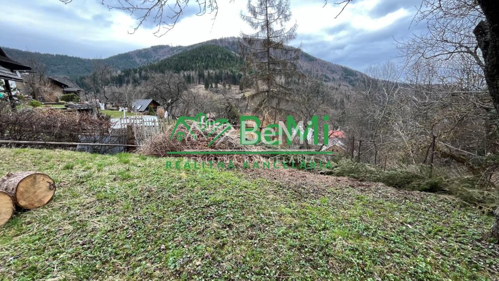 Záhrada s chatkou, 2202 m2, Špania Dolina