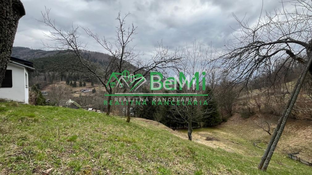 Záhrada s chatkou, 2202 m2, Špania Dolina