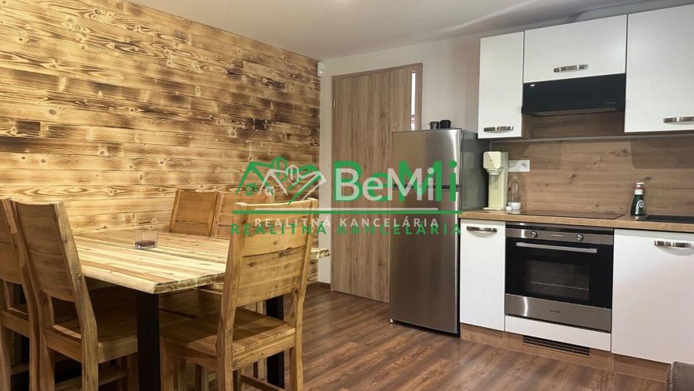 Predaj krásnej rekreačnej chaty priamo na lyžiarskom svahu – Bezovec, Nová Lehota 010-13-MIKUa