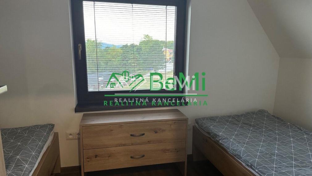 Predaj krásnej rekreačnej chaty priamo na lyžiarskom svahu – Bezovec, Nová Lehota 010-13-MIKUa