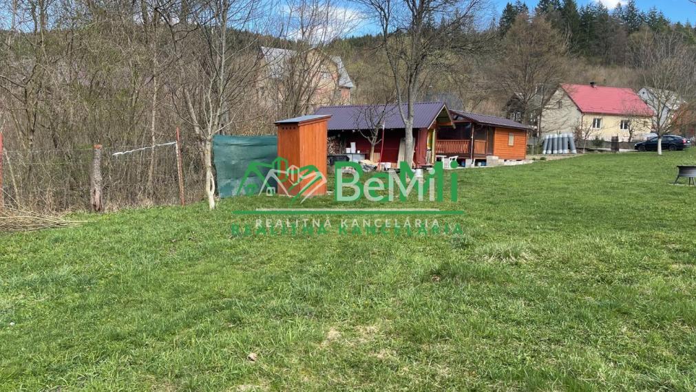 Ponúkame na predaj jedinečný stavebný pozemok v obci Plevník-Drienové 012-14-MIKUa