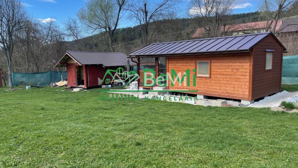 Ponúkame na predaj jedinečný stavebný pozemok v obci Plevník-Drienové 012-14-MIKUa