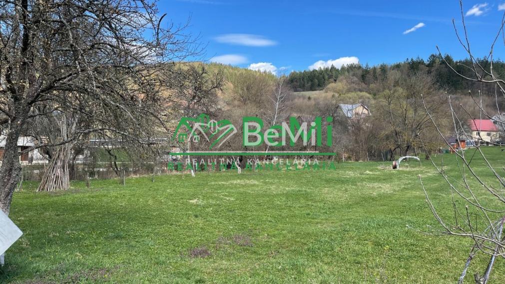 Ponúkame na predaj jedinečný stavebný pozemok v obci Plevník-Drienové 012-14-MIKUa