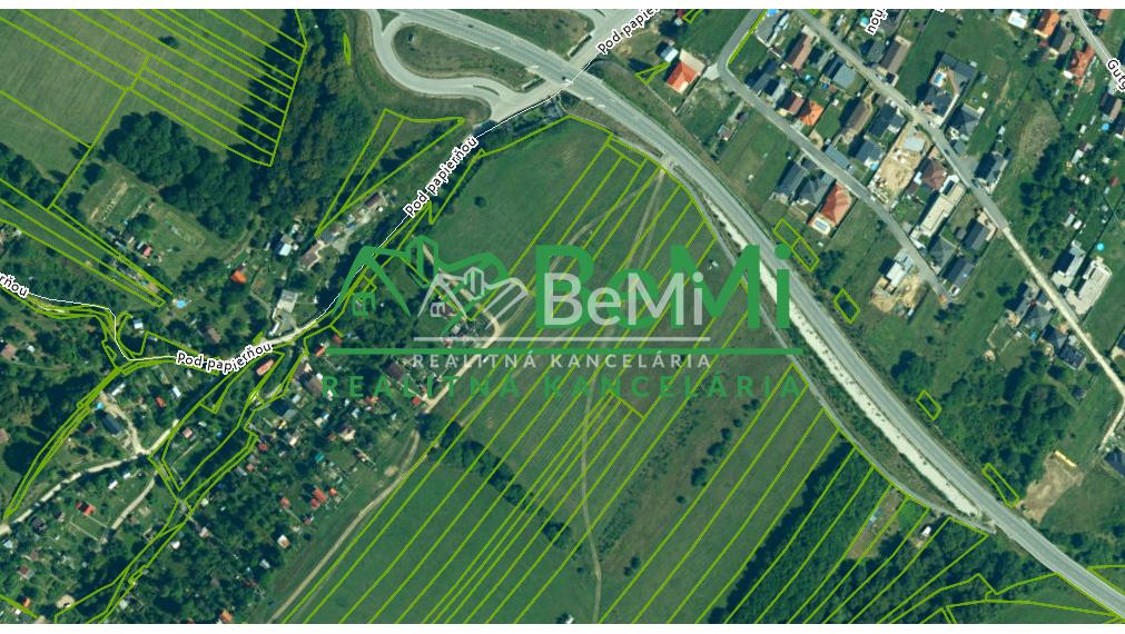 Na predaj rekreačný pozemok, so stavebným investičným potenciálom