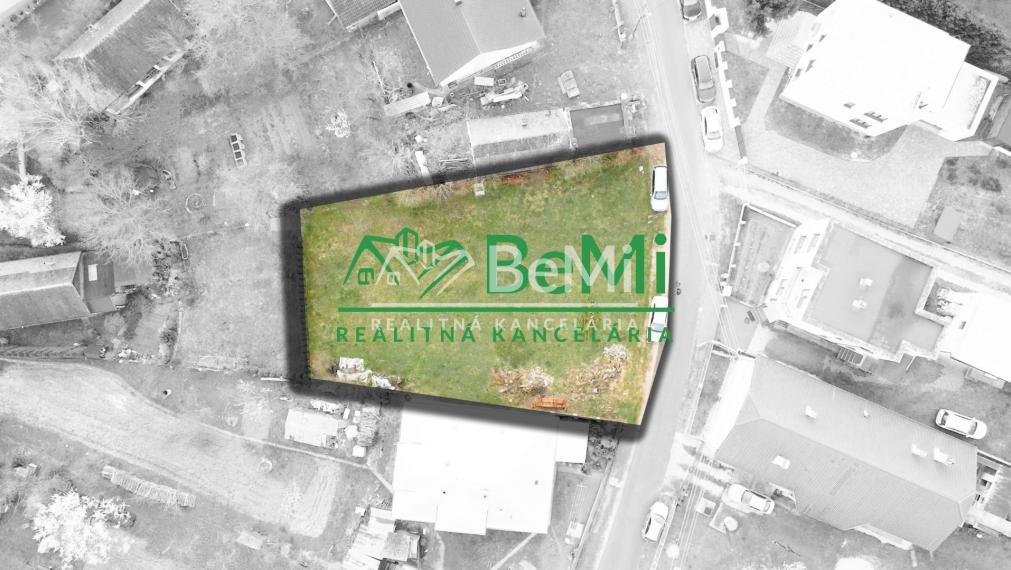 Exkluzívne na predaj stavebný pozemok v obci Brezolupy