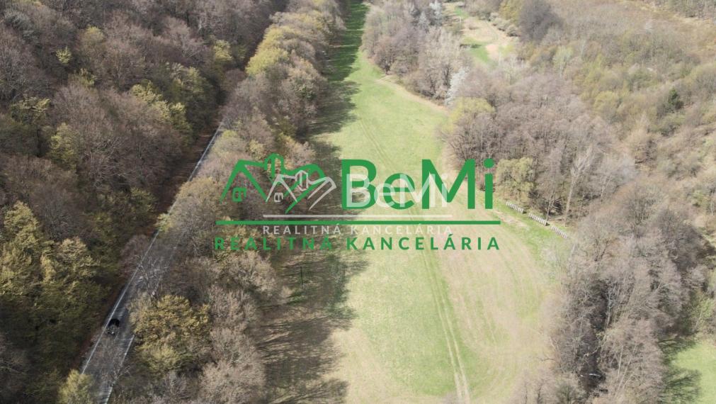 Na predaj lukratívny pozemok na chov rýb - Horná Ves