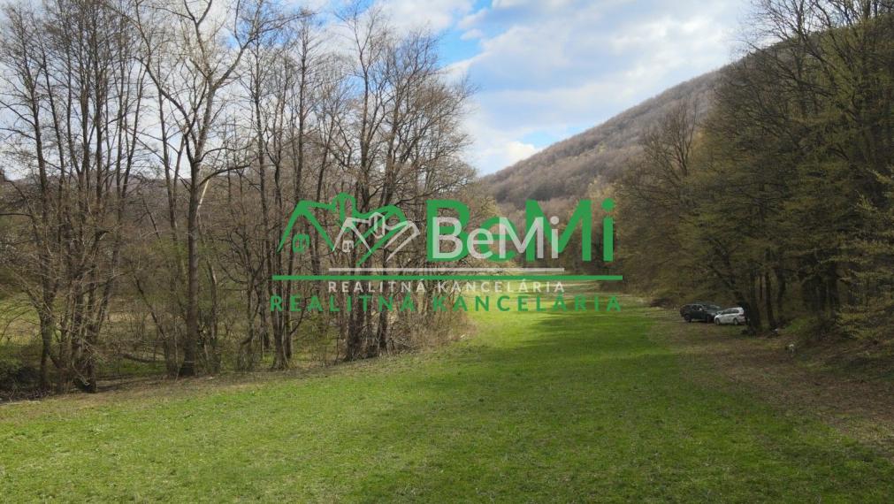 Na predaj lukratívny pozemok na chov rýb - Horná Ves