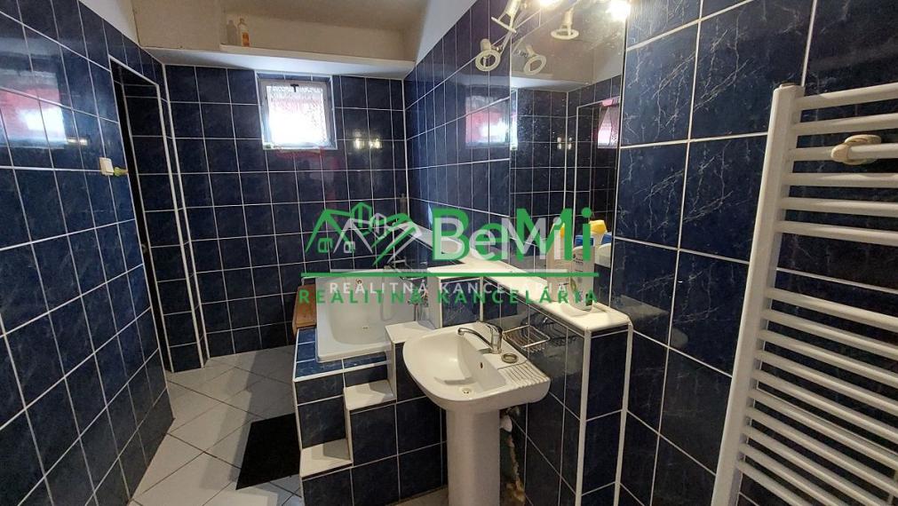 Na predaj - rodinný dom v obci Kovarce - ID 147-12-LUGUa