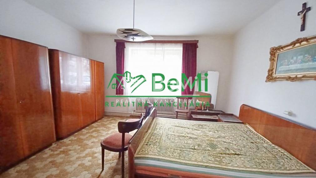 Predaj rodinného domu - Plášťovce (026-12-HEKAa)