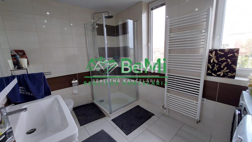 Na predaj rodinný dom v meste Topoľčany - ID 192-12-LUGUE