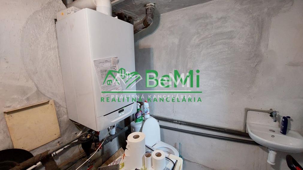 Na predaj rodinný dom v meste Topoľčany - ID 192-12-LUGUE