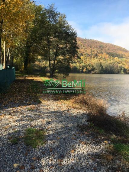 Pozemok nad rybníkom, 2965m2, Žarnovica