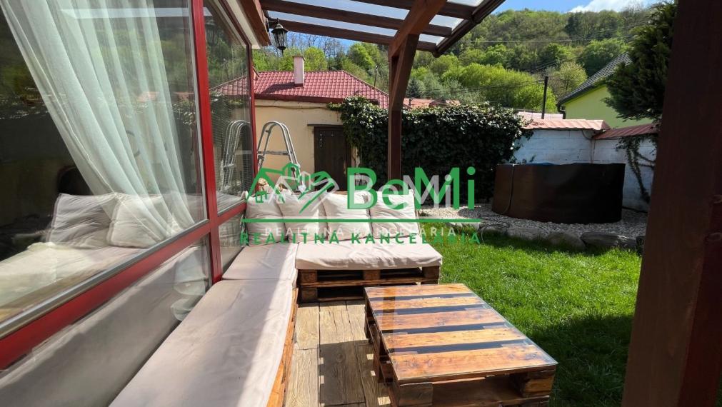 Predaj  rodinný dom -  Brehy /Nová Baňa/    089-12-MIJK