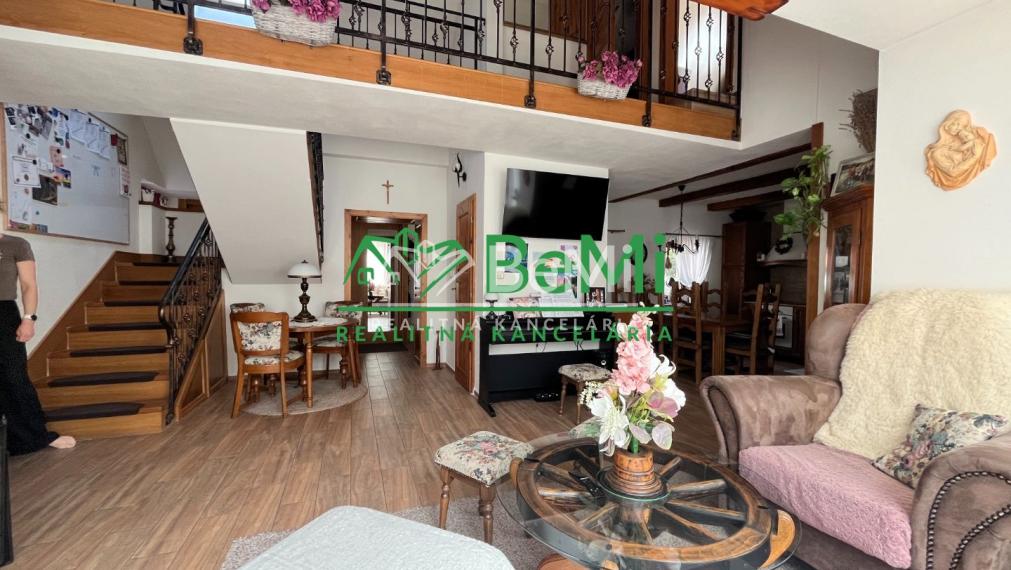 Predaj  rodinný dom -  Brehy /Nová Baňa/    089-12-MIJK